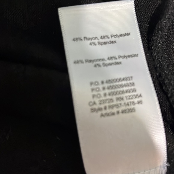 Aritzia Wilfred free sweater - Picture 6 of 6